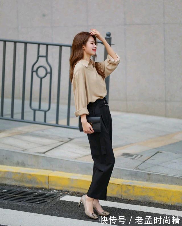 中筒|搭配各种中筒牛仔裤,效果也很不错,休闲感十足,活泼可爱