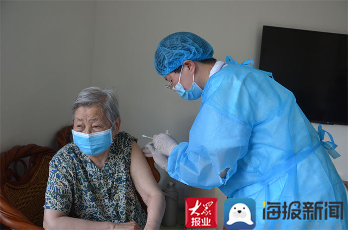 泰安市泰山区人民医院|泰安市泰山区人民医院深入区委家属院为高龄离退休老干部进行新冠疫苗接种前健康评估
