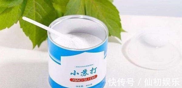 下水道被油污糊死了,用热水冲最不明智,这几个妙招教给你