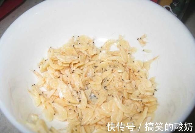 食物|虾皮补钙，真的适合孩子吃吗？这3种食物含钙量高，却被人们冷落