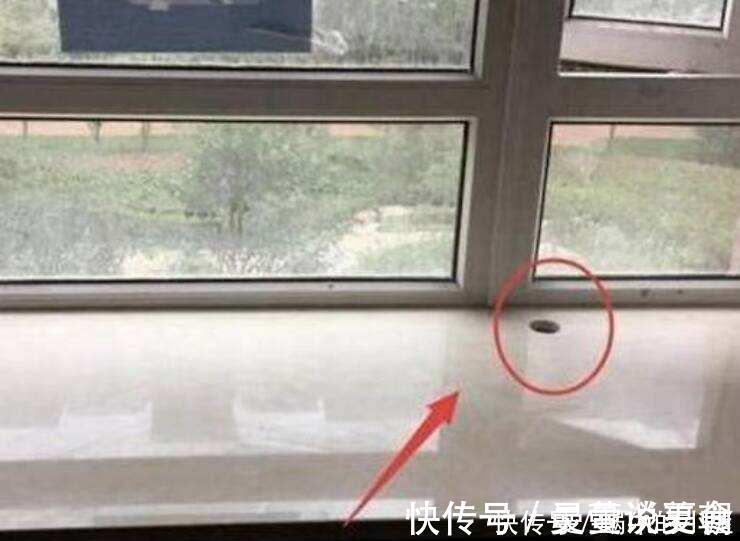工人|一旦工人这样给你飘窗打个小洞,不用验收只管加钱就行,太聪明了