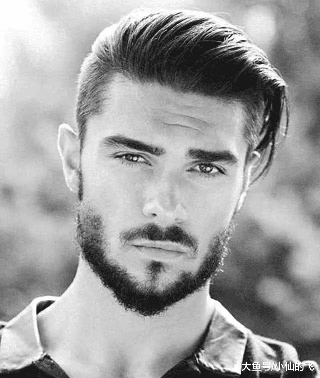 你还在被理发店安排“两边剪短”发型19年潮流男士发型指南