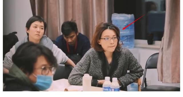 47岁董卿近照曝光,罕见爆出生活中的她,接地气,爱读书,网友喜爱