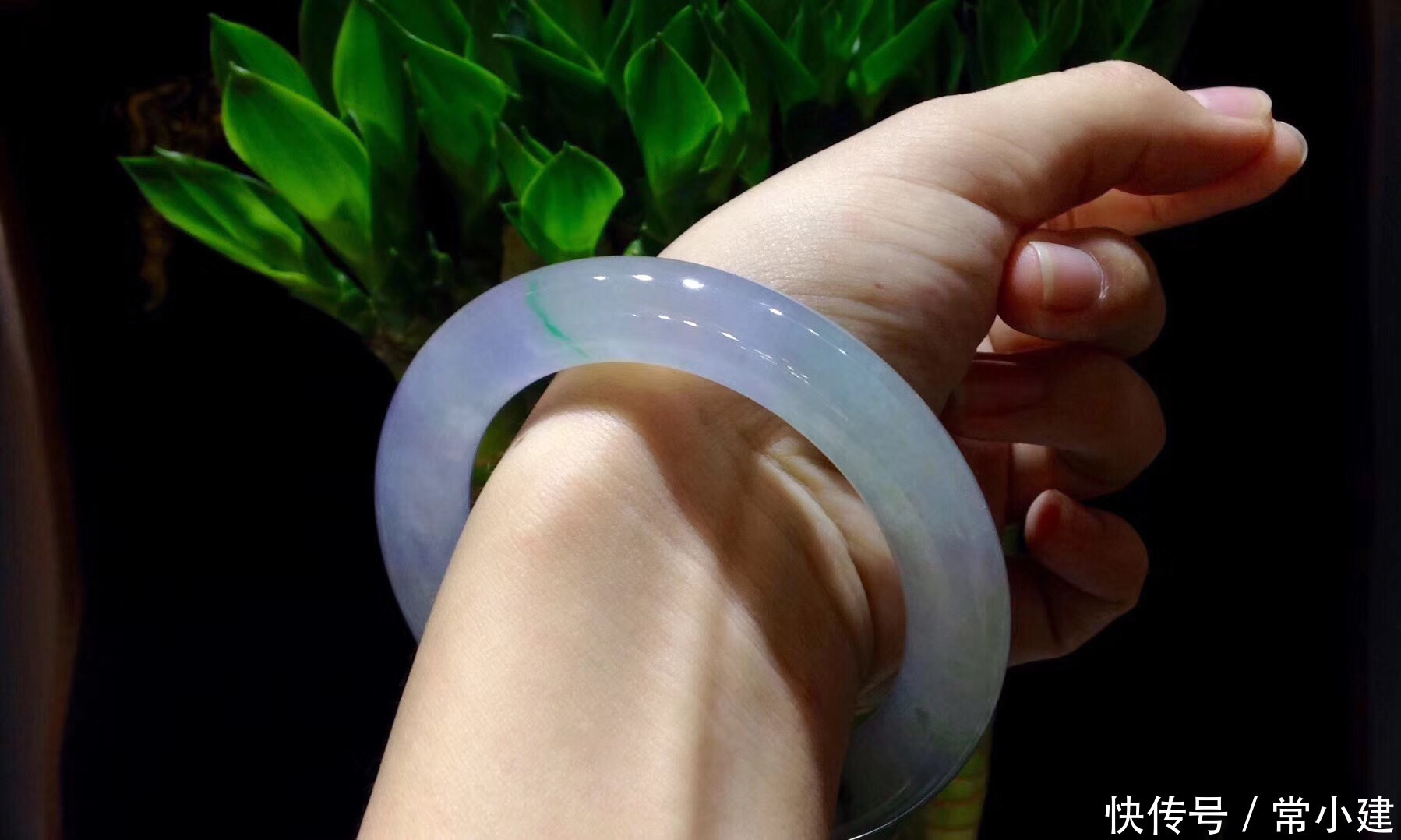 捡漏|整顿玉石市场出重拳,瑞丽销毁超千万元的B、c货翡翠