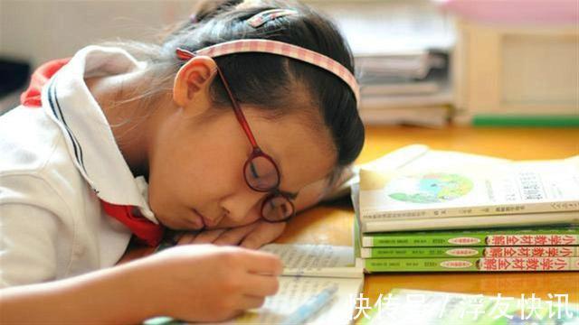 凌晨|''老师,你睡了没 ''爸爸凌晨这样问,女老师的回复遭家长围攻