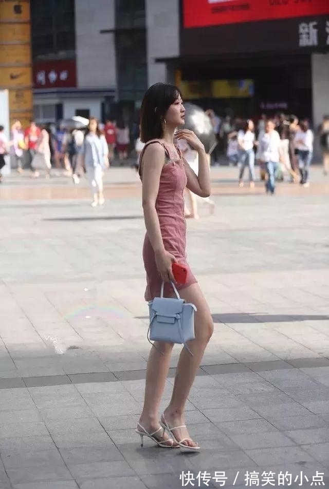 裙子|高跟鞋搭配裙子，一种让人无法拒绝的美丽