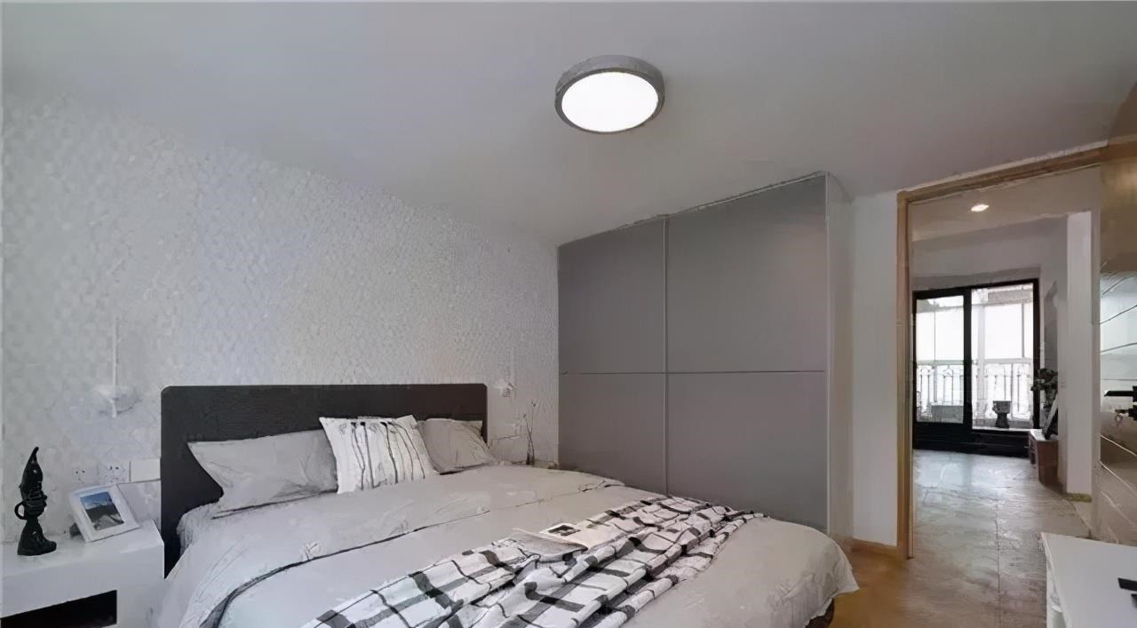 露台|买80㎡顶楼被同事嘲笑，看到我家大阳台改花园餐厅，羡慕得不得了