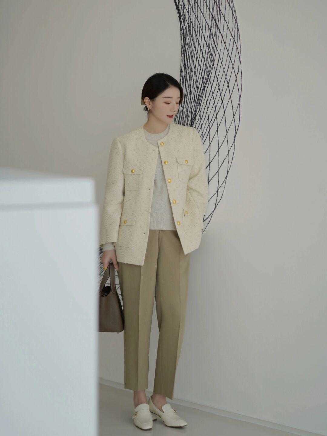 基础款 冬天选外套不要盲目跟风,这几款简约大气又经典,怎么穿都好看