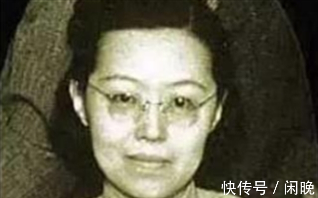 张家@因一块霞帔,她痴等初恋55年,孑然一身熬过半世,他却已儿孙满堂