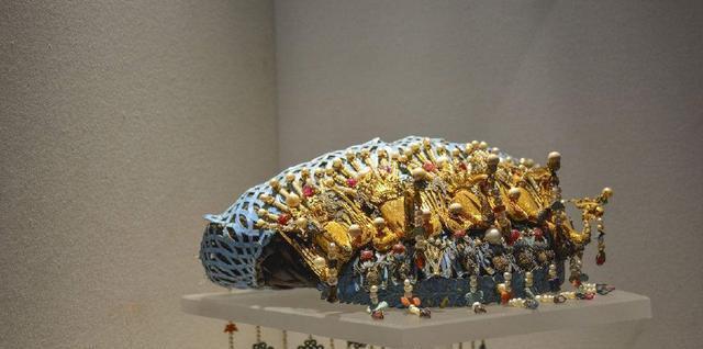 妇女|古代妇女用的钿子,奢华又时尚,来欣赏下皇室的贵气