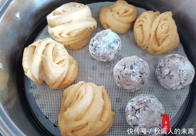 均匀|粘豆包出锅了,瞧瞧里面的食材,是不是有马上想吃一口的冲动?