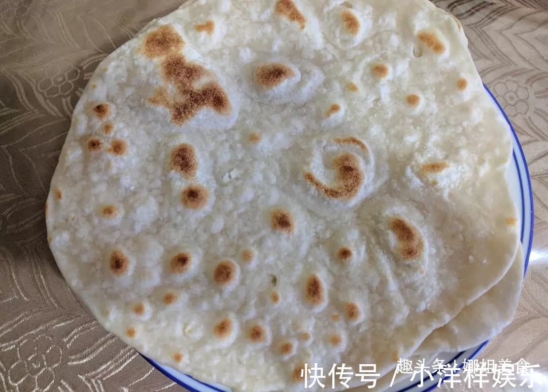娜姐|开水一烫，筷子搅一搅，2分钟出锅，比馒头还柔软，每天吃不够