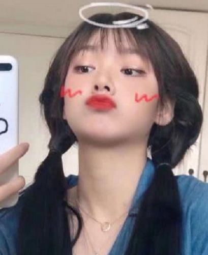 中分|小仙女“发际线”上移,多因偏爱这“3发型”,难怪异性缘为0