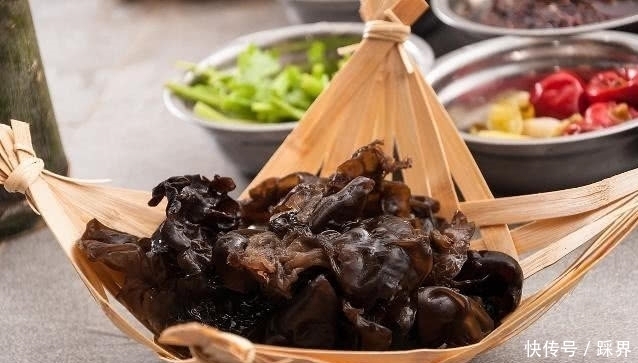 动脉硬化|血脂升高别害怕!每天吃这几种食物,帮你疏通血管,预防动脉硬化