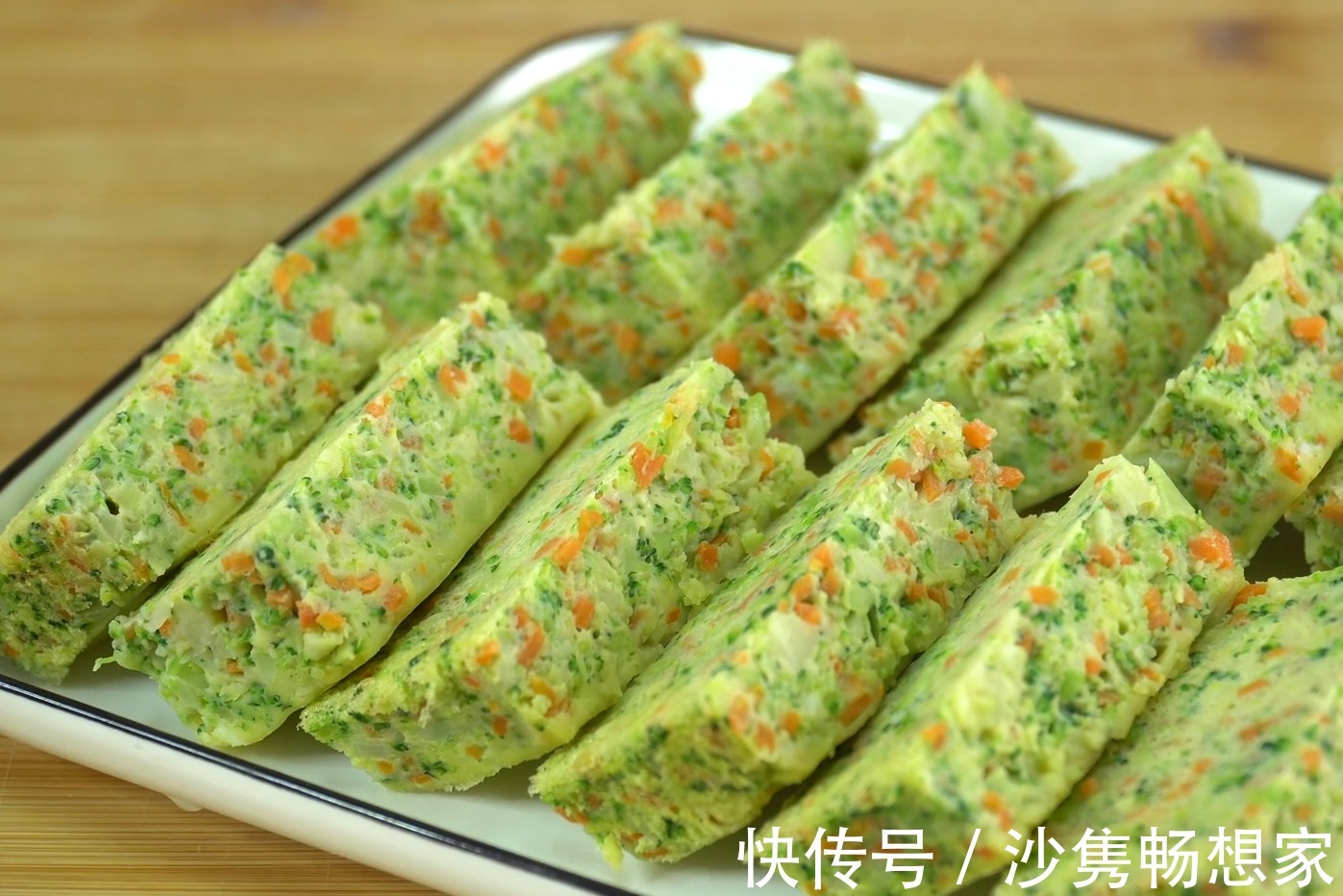 西兰花鸡蛋|用西兰花做早餐，没想到这么好吃，宣软筋道，营养又解馋，超简单