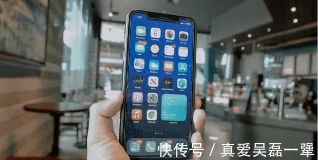 刘海|iPhone11最新售价确认，标配版跌至新低价，iPhone12也变得不香了