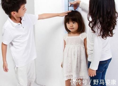 小喆|孩子经常熬到夜里10点以后睡,白天犯困事小,4个影响对娃不利