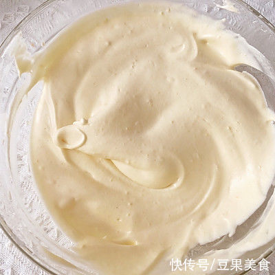 新手零失败戚风蛋糕做法,不开裂不塌陷