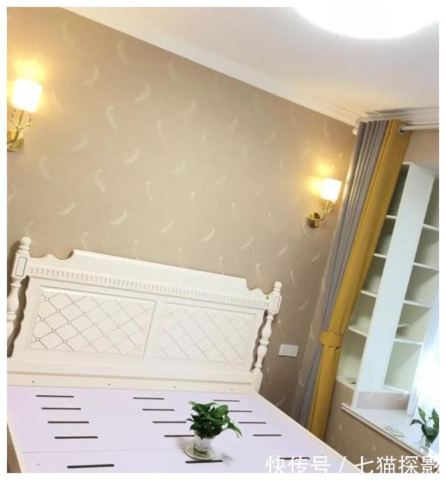 蜗居|60㎡蜗居婚房，客餐厅一点也不拥挤，卡座很实用，上下儿童房完美