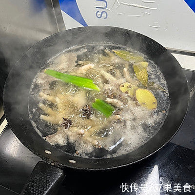 做饭|因为这道泡椒凤爪，从此爱上了做饭