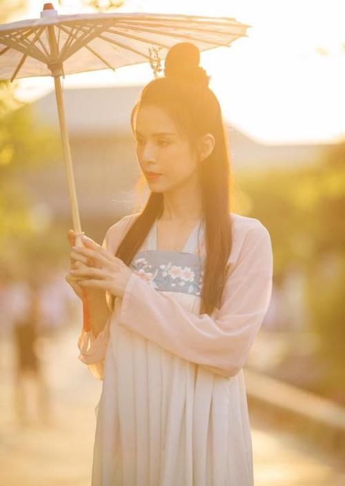 今年最心动的5款发型，超显脸小还不挑人，给你的气质加分