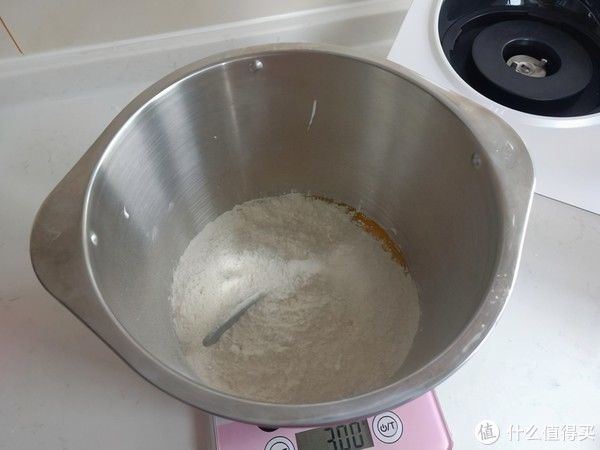 模具|用它代替牛奶做面包，拉丝长，放上3天一样软，网友：可以开店了