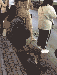 |搞笑GIF:妹子眼睛真优秀,怎么做到的?