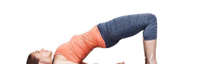 驼背|优美后弯背部僵硬也可达成瑜伽支撑桥式帮你舒服后弯纠正驼背