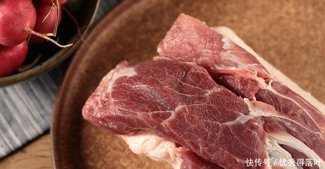 怎样快速解冻猪肉不煮也不烫,5分钟解冻,肉质还鲜嫩,快试试