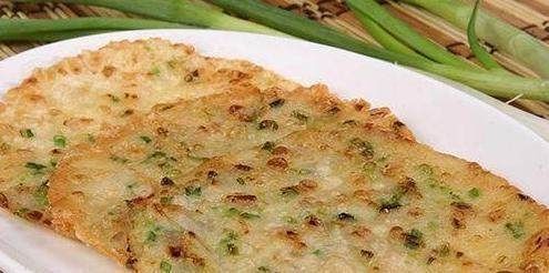 邻居阿姨做葱油饼十五年,我一次能吃5个,太美味了根本停不下来