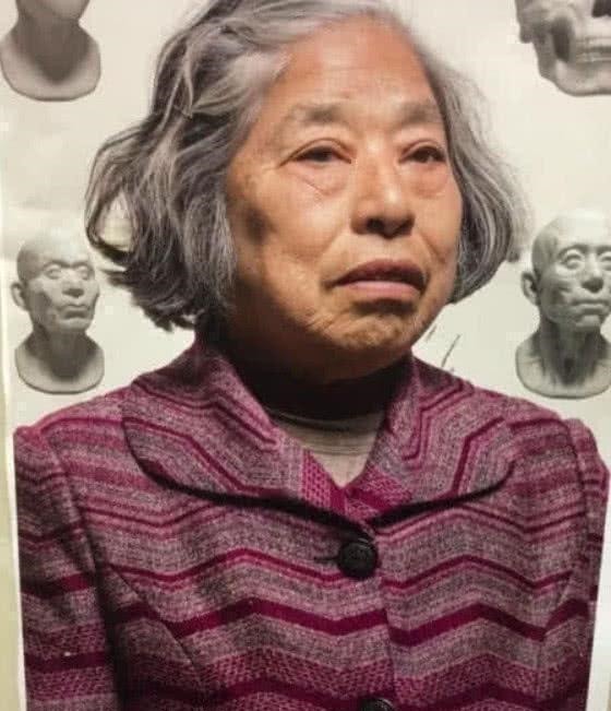 绘画$美术生考试提前交卷,本以为是王者,不料老师看完变脸你给我重画