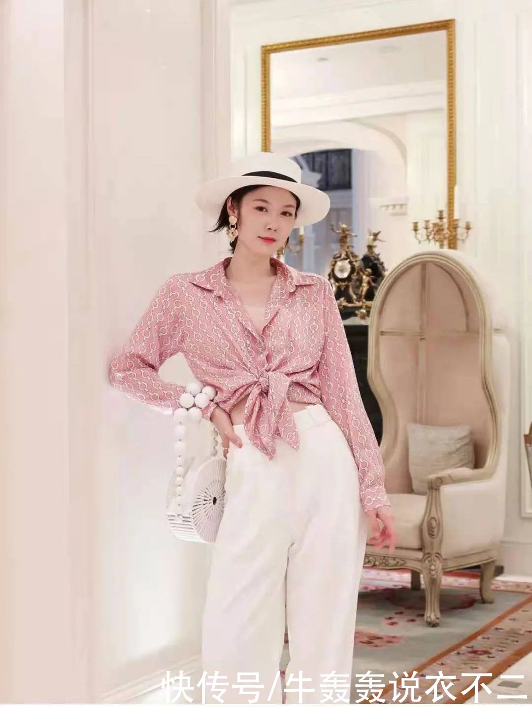 一件基础款衬衫如何穿不呆板？“一衣五穿”搭配思路