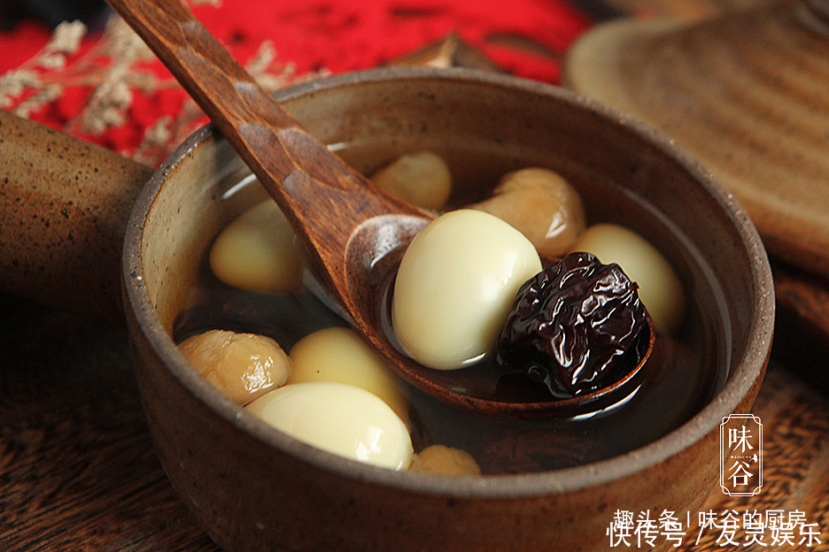 女人再忙也要爱自己,隔三差五来一碗,手脚不