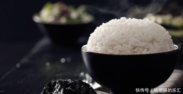 5个保存大米的小技巧,此做法,大米不生虫,不霉变,久放不变味