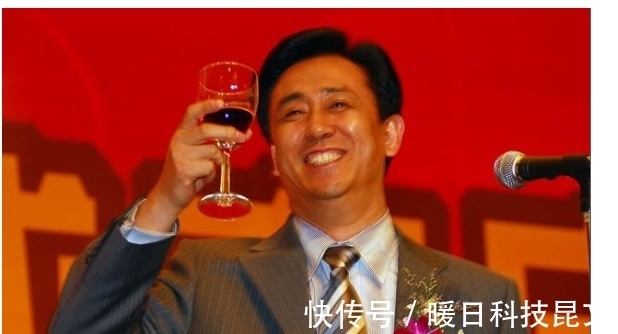 国足|国足即将结束隔离，海港中超冠军获先机，许家印疑被逼离开中超