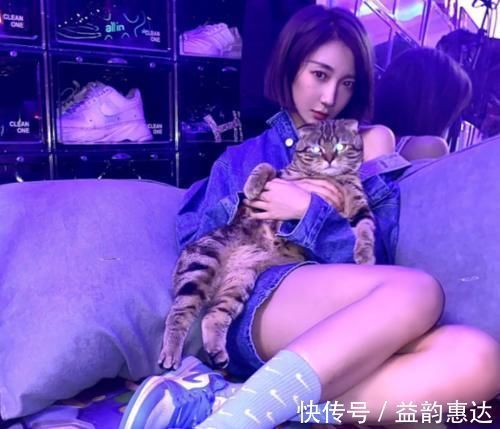 有种人生赢家叫乃万,在青你2中淘汰后官宣新身份,成团队内唯一