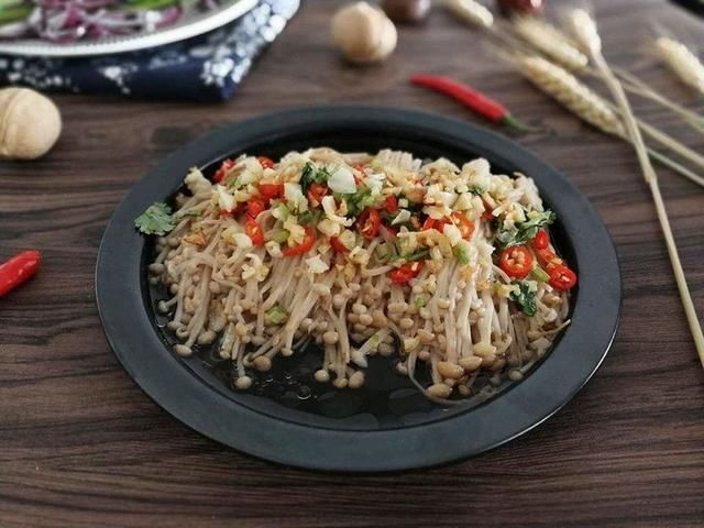  教你几道特色家常菜，做法简单上档次，来客人端上去特别有面子