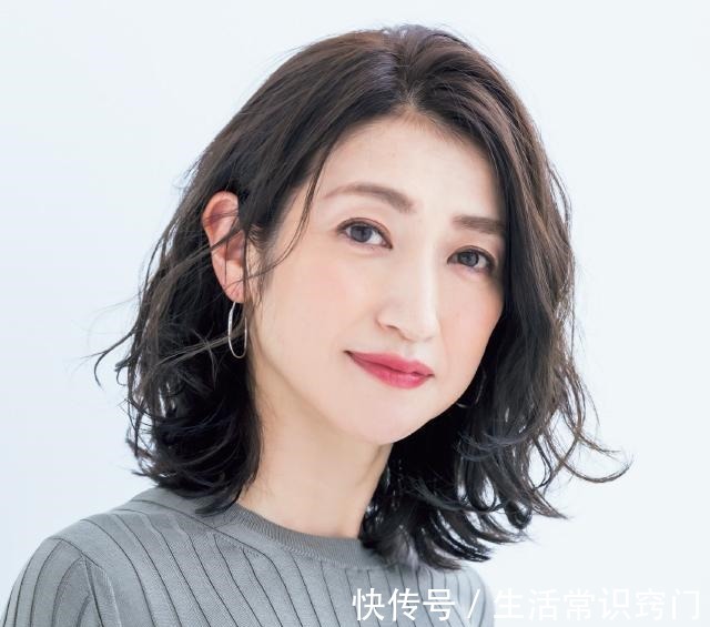 烫发 在日本,40-55岁之间女人最喜欢的10款发型!