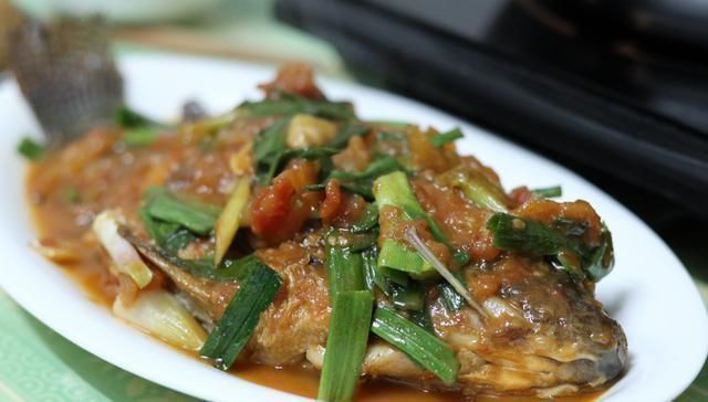 年夜饭|晒晒我家年夜饭，300块钱做了6菜1汤，8个人吃得开开心心