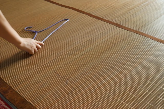 凉席一年没洗全是螨虫，教你正确的清洗方法，洗得干净还除螨虫