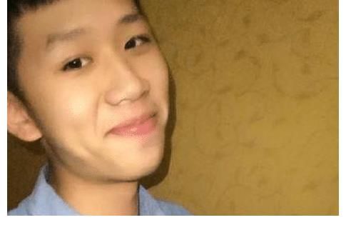 王境泽新综艺太板正了，怒怼队友藏水壶收费