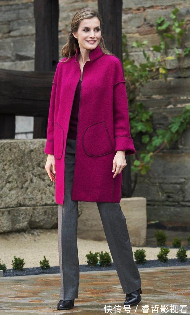 深色 降温怎么穿搭?西班牙王后抗冻有一套,时尚并不意味着一定露腿