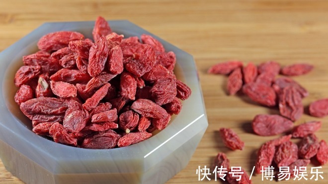 养生|医生枸杞最“正确”的吃法,吃对了才养生,吃错容易招惹一身病