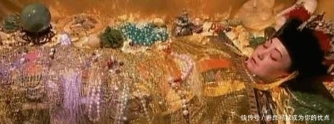  卡住|盗墓史上最诡异棺杶，5具棺材被4根镇龙石卡住，谜团至今未解开