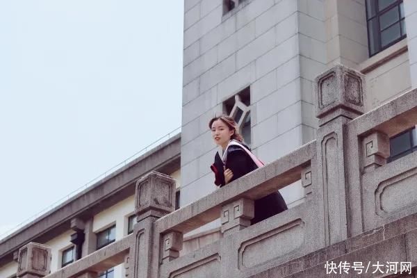 新闻记者|22岁河南籍女大学生被列为感动上海候选人！暴雨时她创建“救命文档”