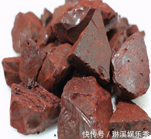 透气性|龙血树，植物中的“万岁爷”，很多人当普通绿植养，其实很珍贵