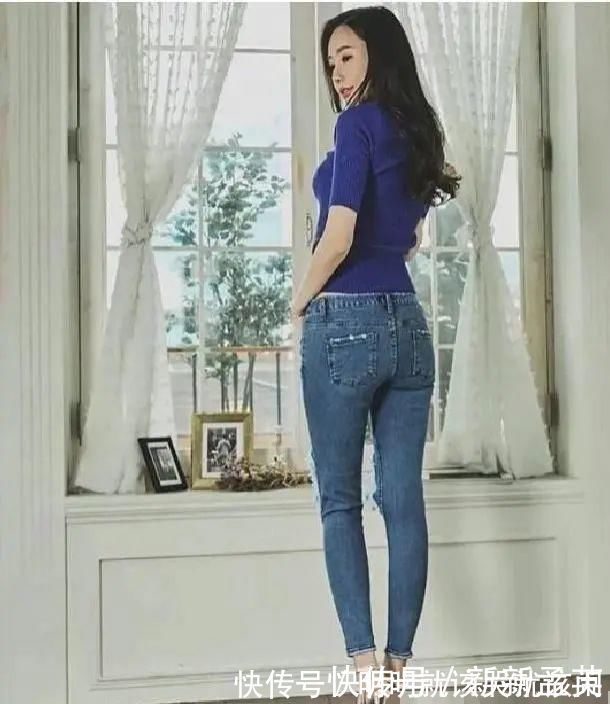 身材比例|牛仔裤突出了女性成熟优雅的气质,展现完美的身材比例