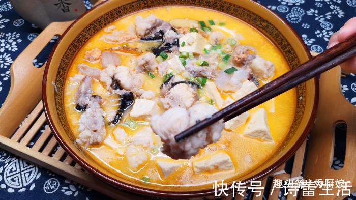 鱼肉|入秋后,遇到此鱼别不懂吃,营养极高,女性要多吃,炖豆腐吃最香