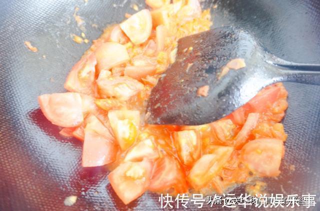 鸡蛋|西红柿炒鸡蛋,先炒柿还是蛋?顺序对了,西红柿沙软,鸡蛋更鲜嫩