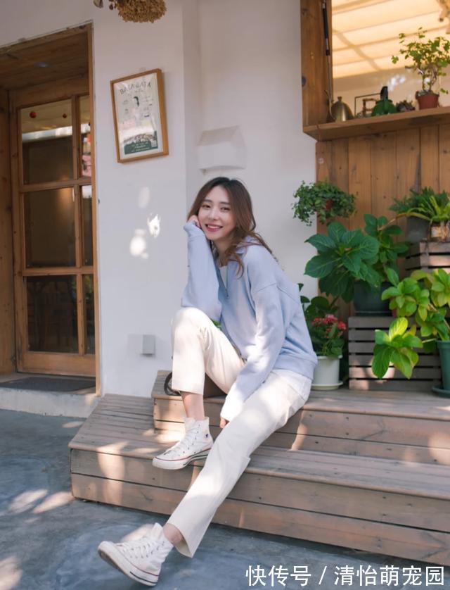 运动裤 卫衣下不兴“运动裤”了,今春流行“新穿法”,显年轻还巨时髦